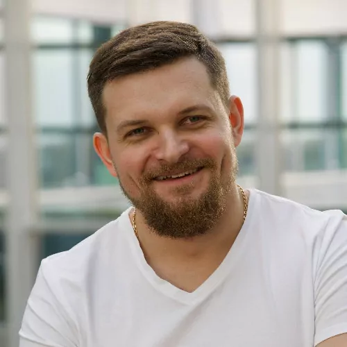 https://bryntum.com/wp-content/uploads/2022/11/alex.webp